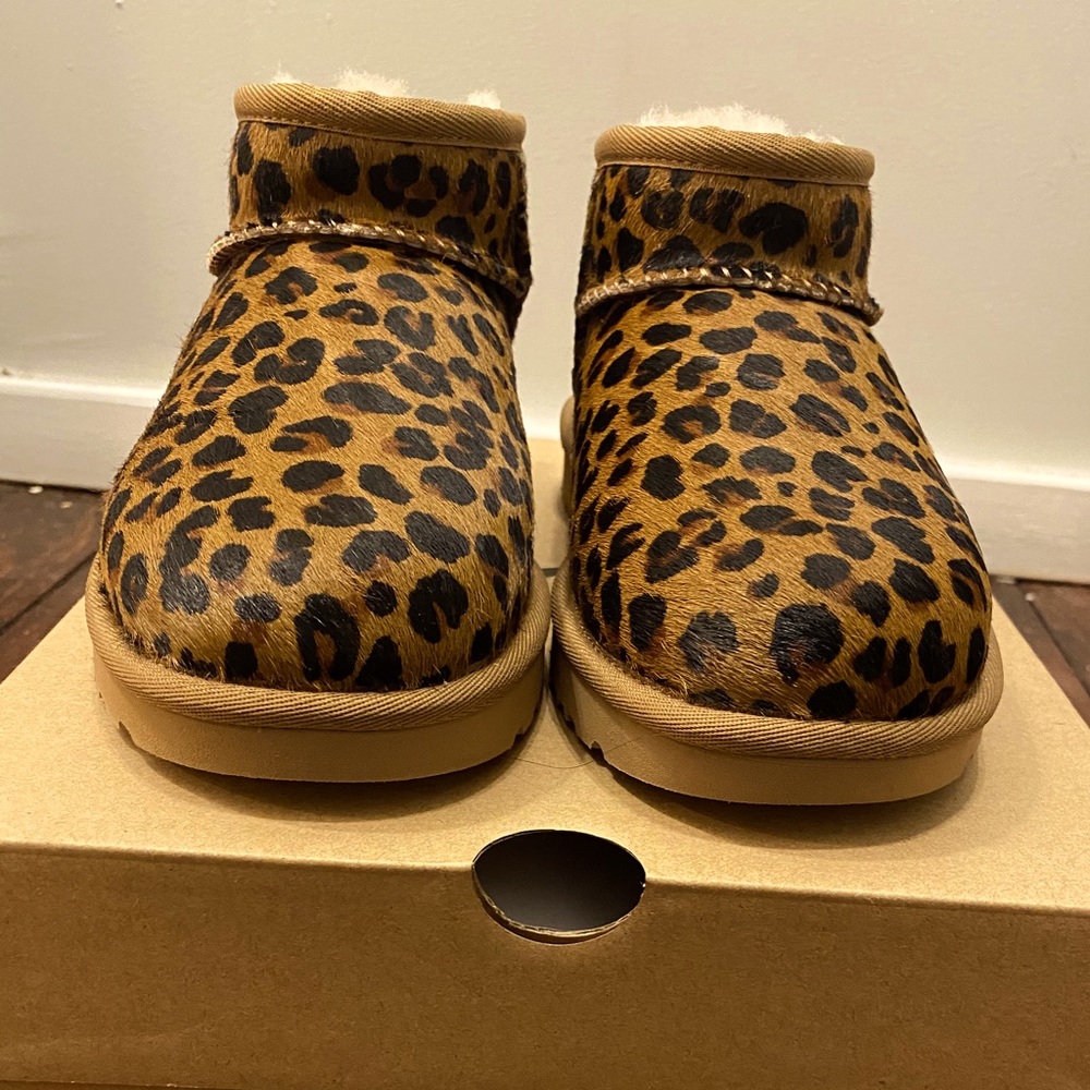 Pony hair leopard print UGG brand new